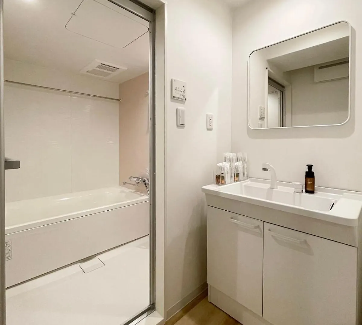 Bhotel M'S Lea - 2Br Modern Apartment Next To Peace Park 10 Ppl Hiroshima