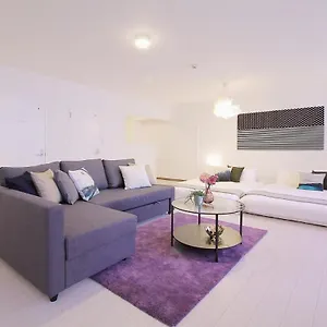 アパート Hanagin - Beautiful For 6people With Free Wifi 102, 広島市